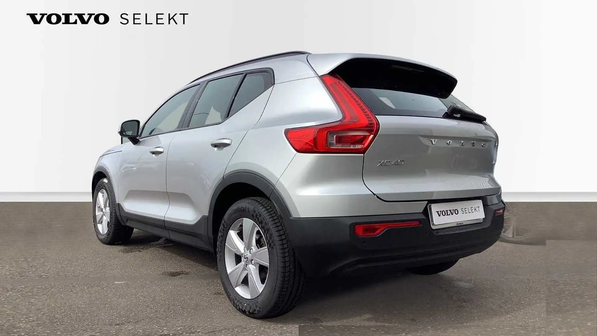 Volvo XC40 D3 Geartronic Zilver - 2