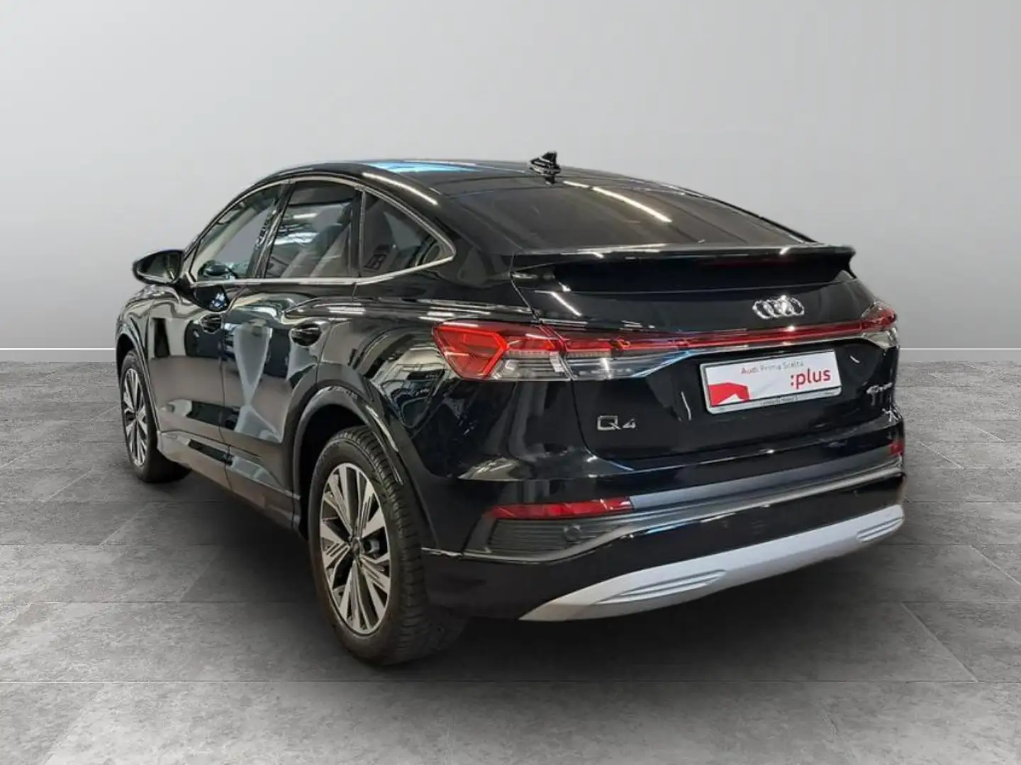 Audi Q4 e-tron Sportback 40 Business Advanced Nero - 2