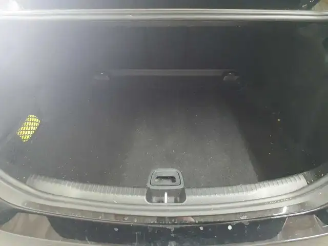 Mercedes-Benz C-Class view 15