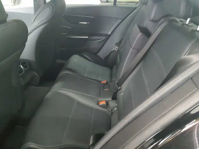 Mercedes-Benz C-Class view 13