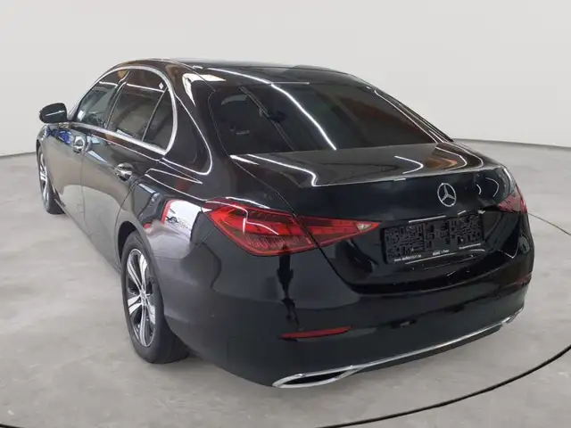 Mercedes-Benz C-Class view 5