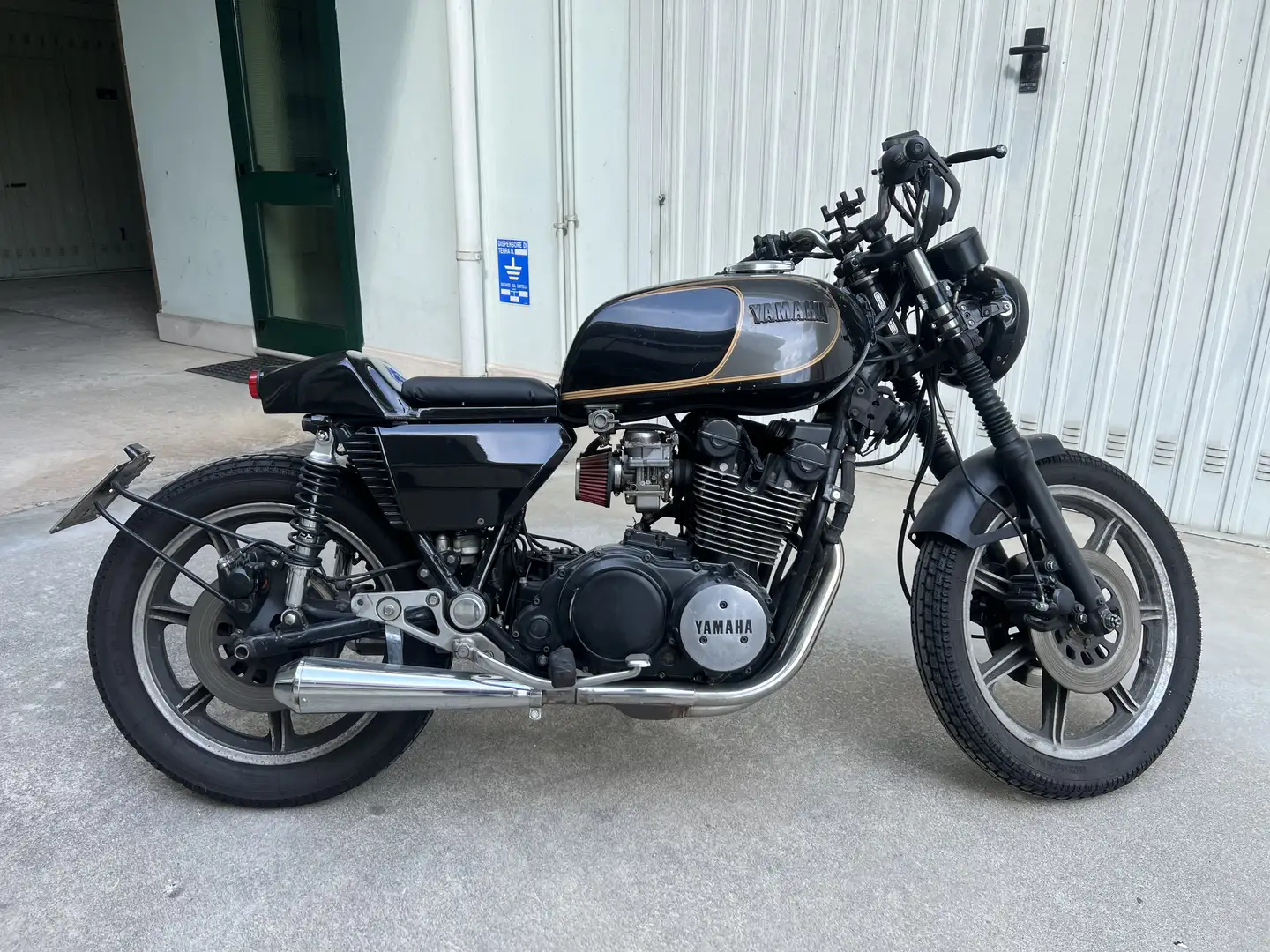 Yamaha XS 850 cafe racer - 2