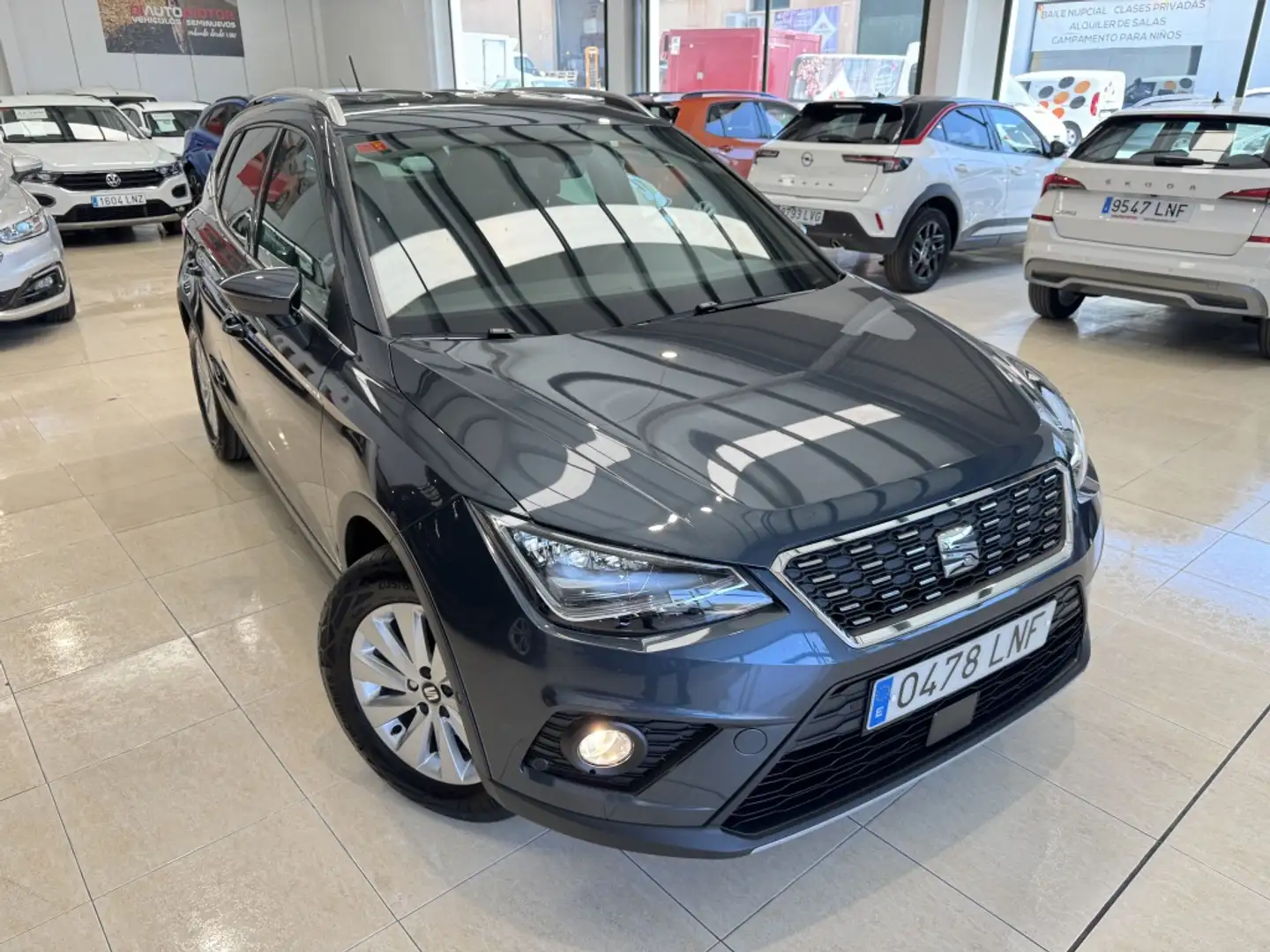 SEAT Arona 1.0 TSI Ecomotive S&S Xcellence 110 Grigio - 2