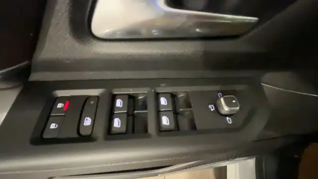 Jeep Compass view 18
