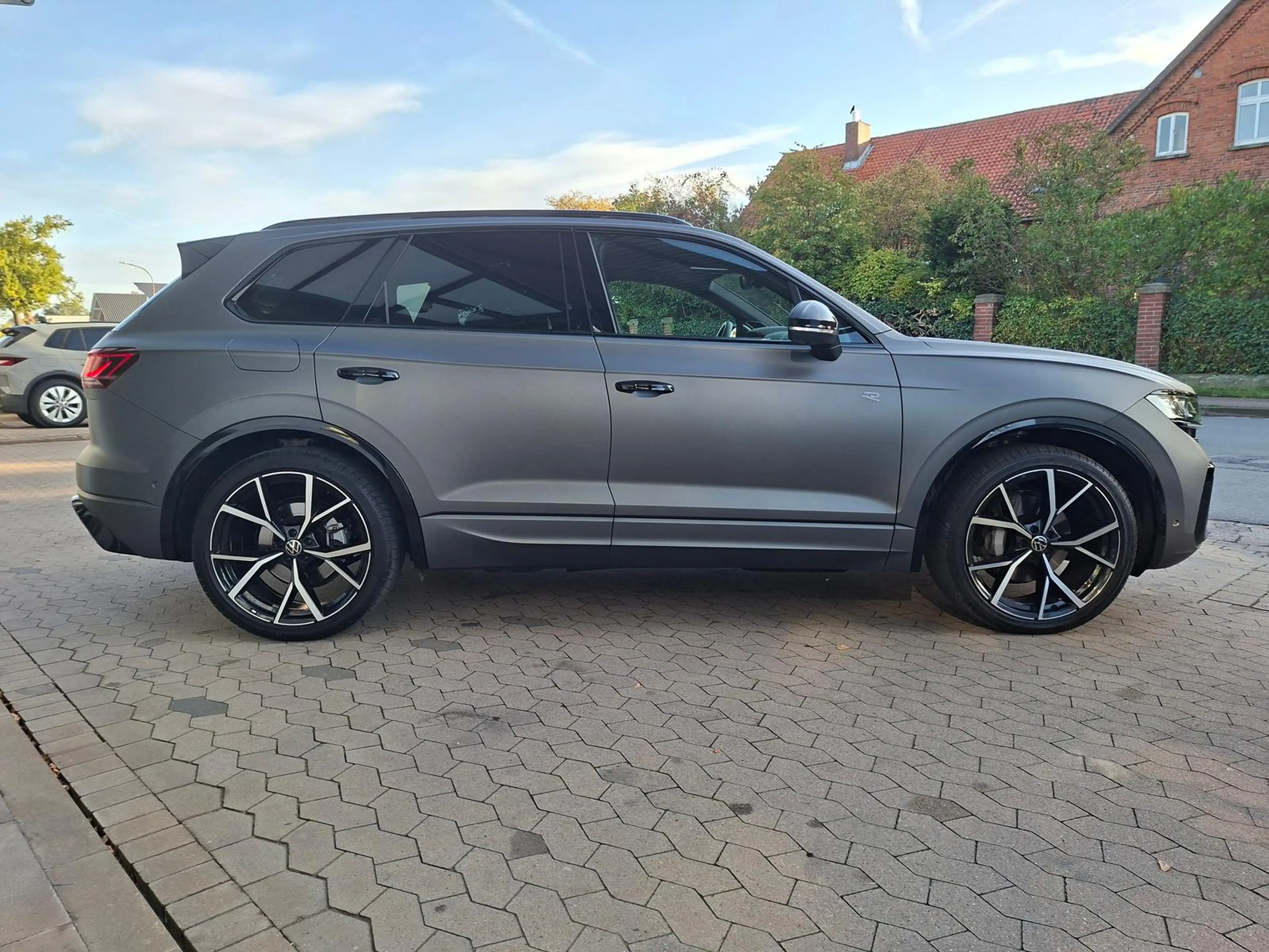 Volkswagen Touareg R-Line Final Edition Matrix HeadUp Matt — photo 5