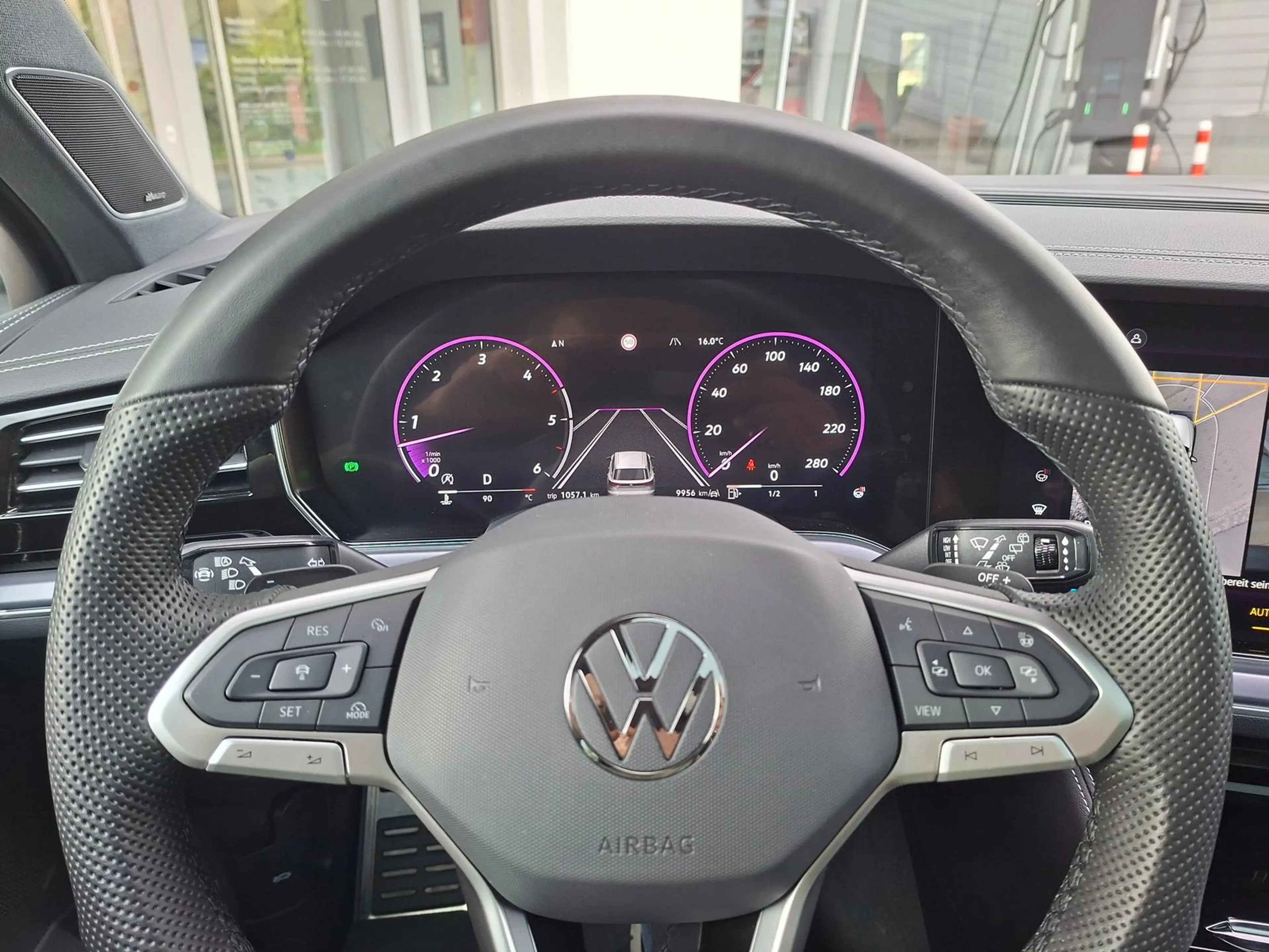 Volkswagen Touareg R-Line Final Edition Matrix HeadUp Matt — photo 13