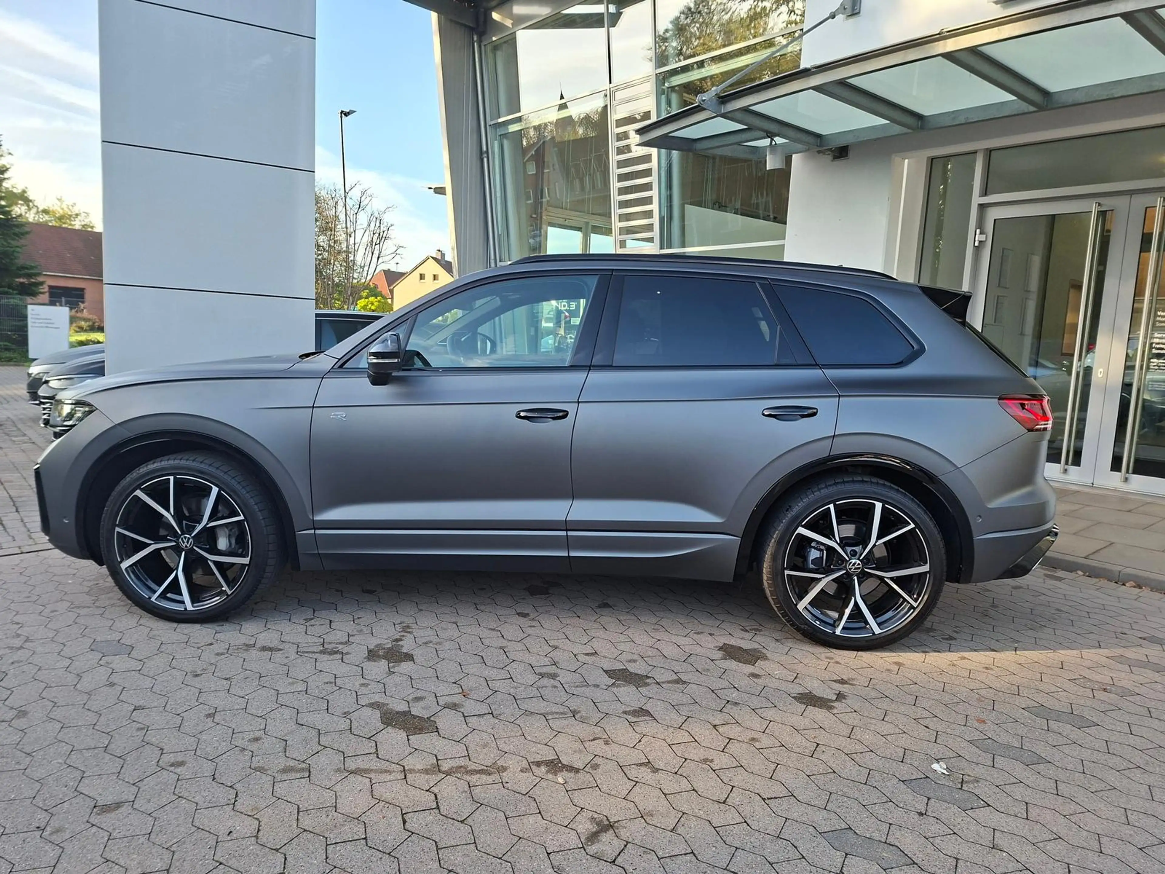 Volkswagen Touareg R-Line Final Edition Matrix HeadUp Matt — photo 8