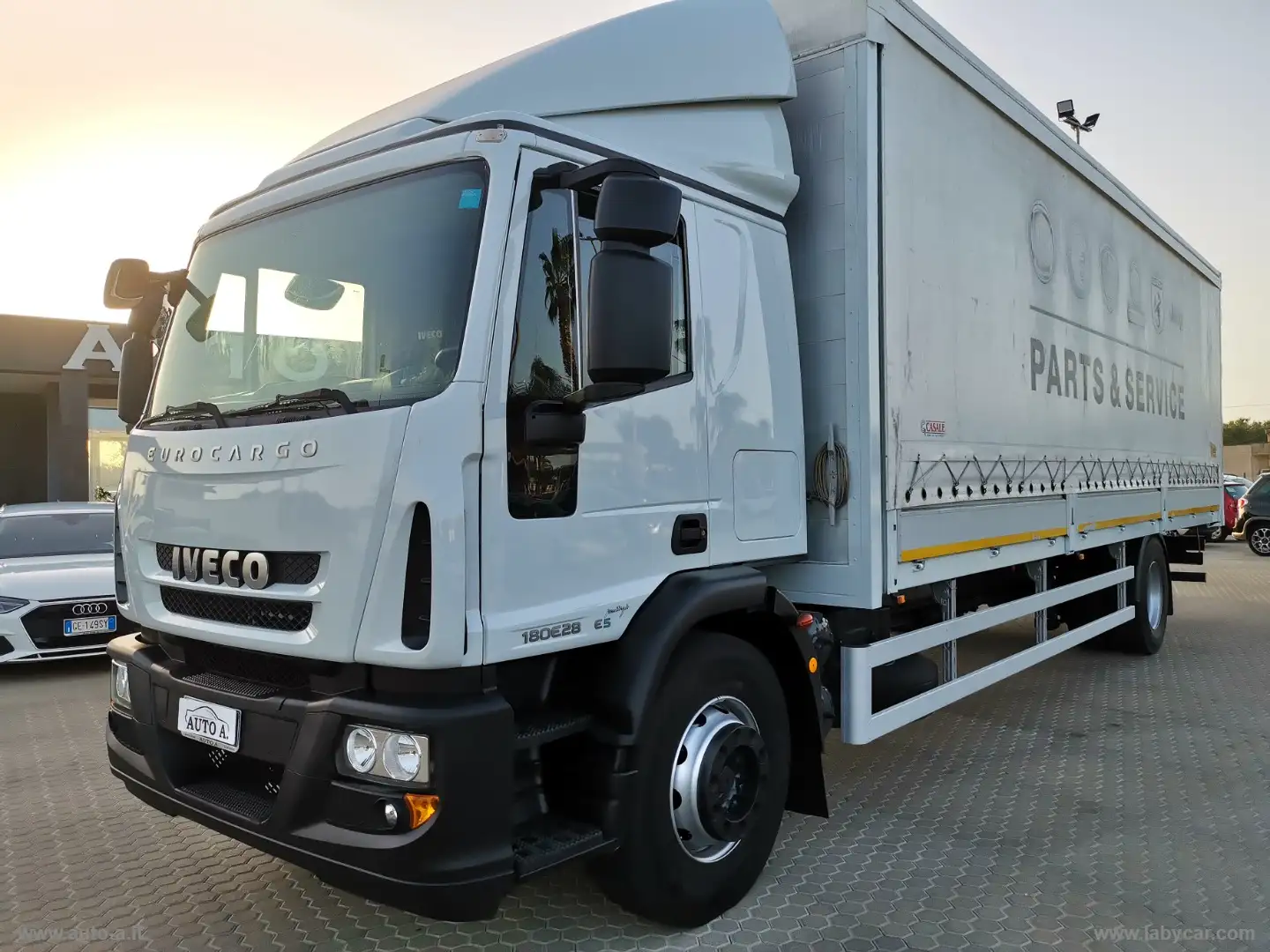 Iveco EUROCARGO 180E28 E5 CENTINATO SUPER LUNGO bijela - 2