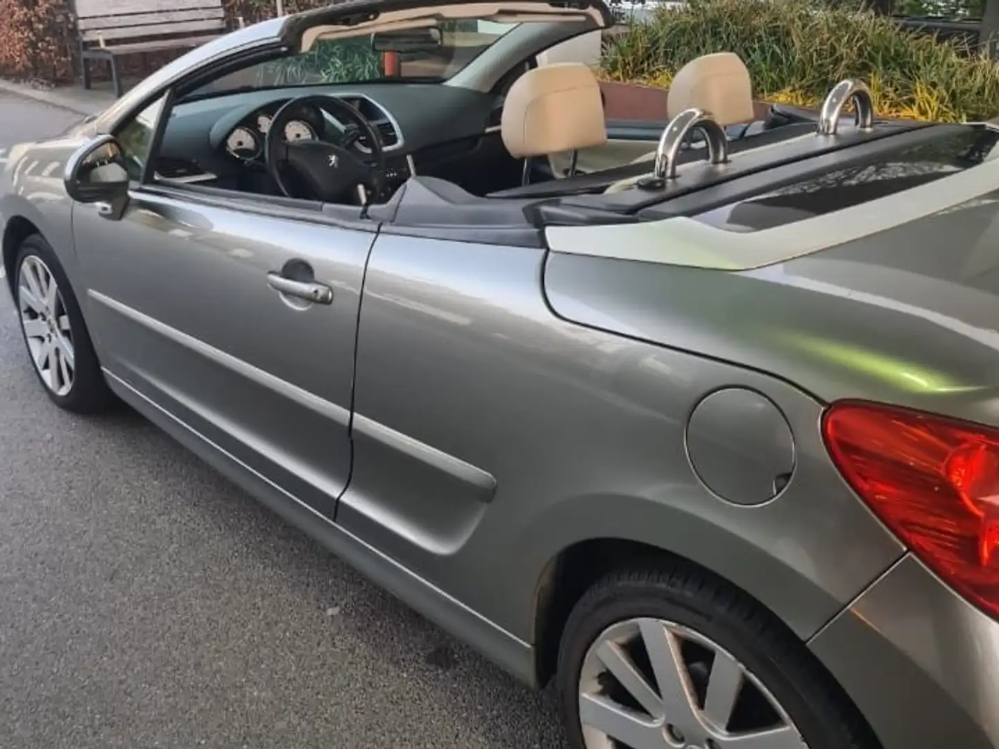 Peugeot 207 CC 120 VTi Automatik Sport Zilver - 2