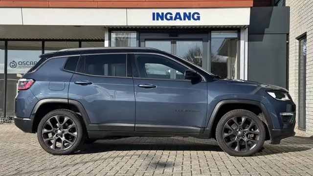 Jeep Compass view 5