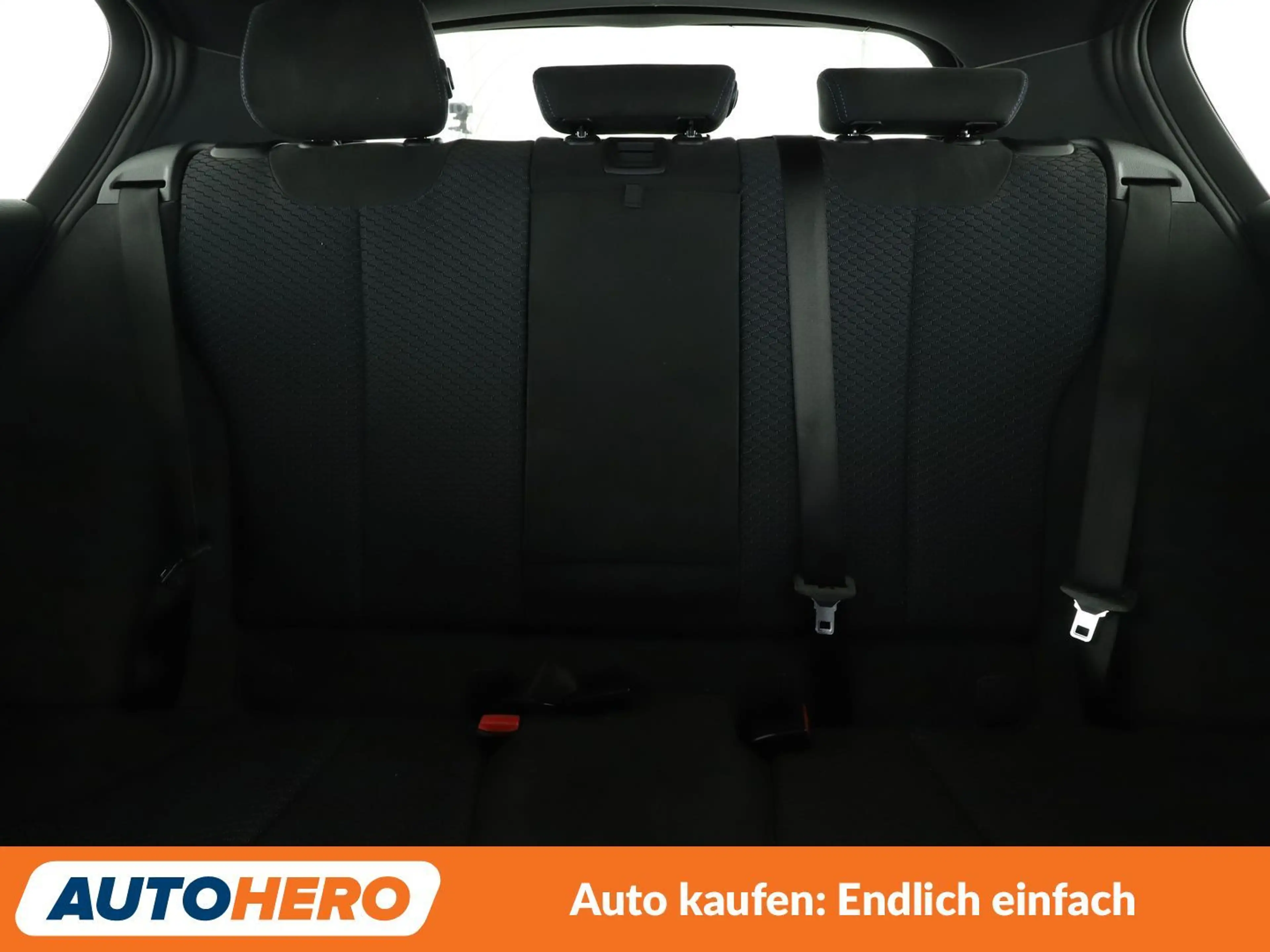 BMW 118 d Edition M Sport Shadow Aut.*NAVI*TEMPO* — photo 15