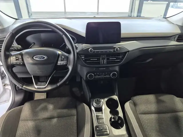 Ford Focus view 9
