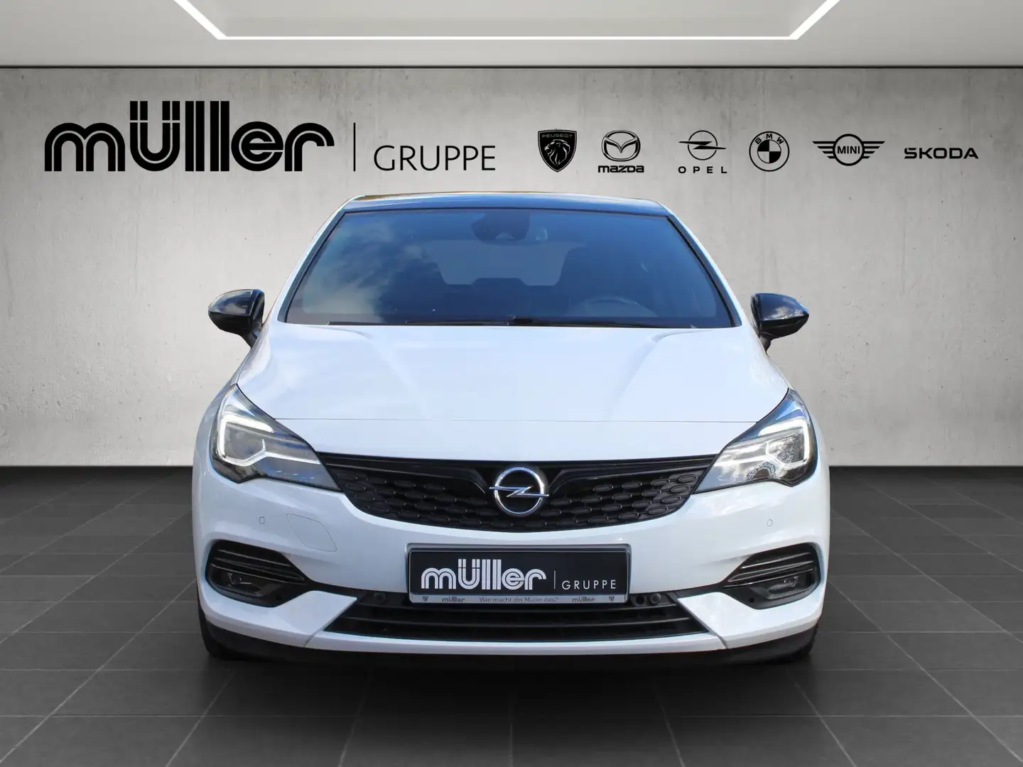 Opel Astra 1.2 Ultimate Weiß - 2