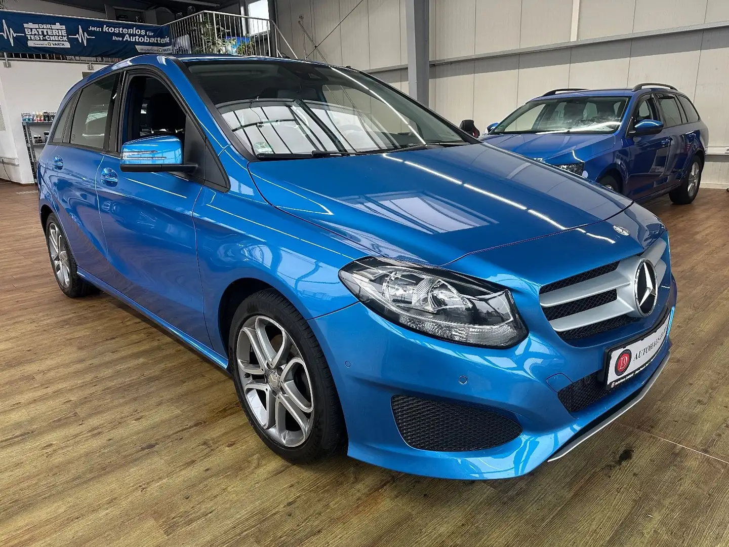 Mercedes-Benz B 200 CDI / d Blau - 1