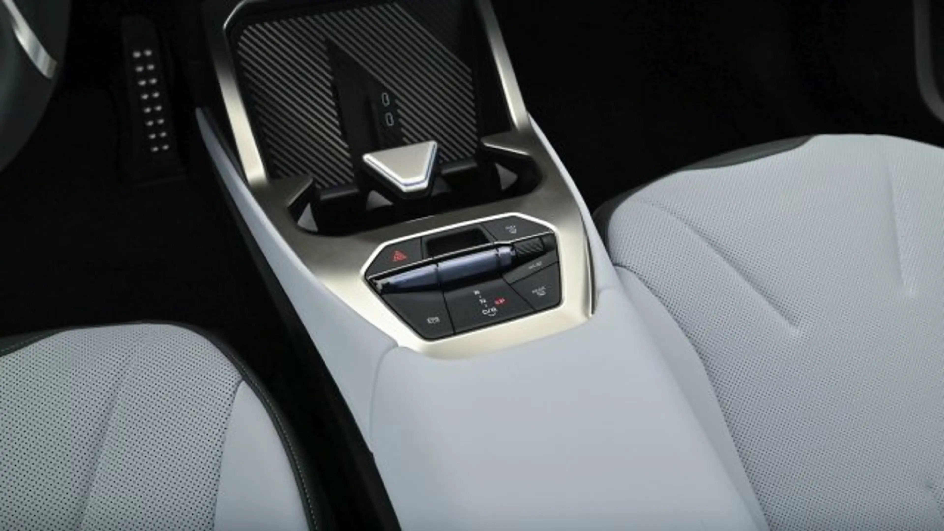 BMW iX3 50 xDrive NA5 — photo 15