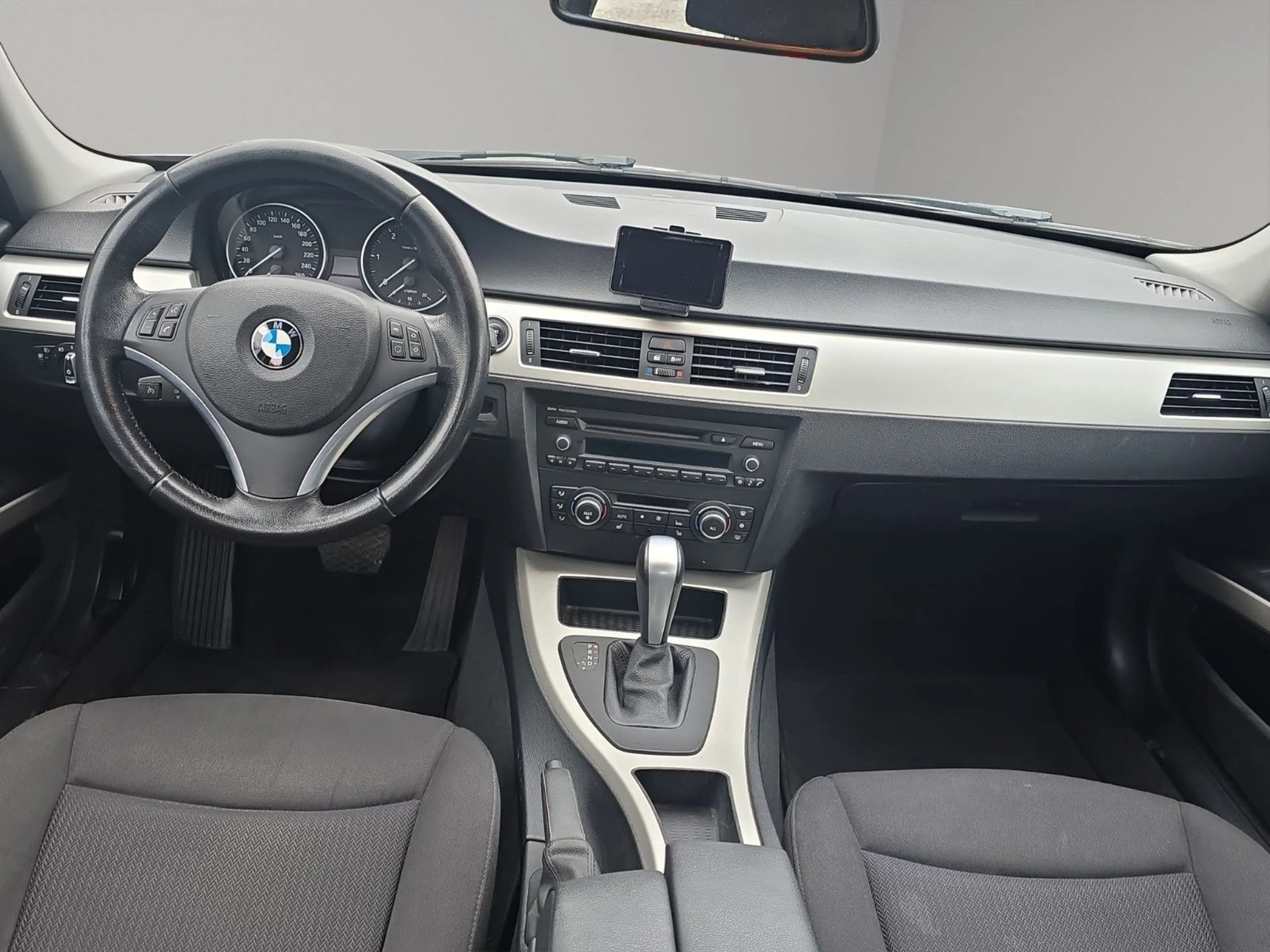 BMW 325 DIESEL NAVI TEMPOMAT SHZ TÜV SERVICE NEU — photo 13
