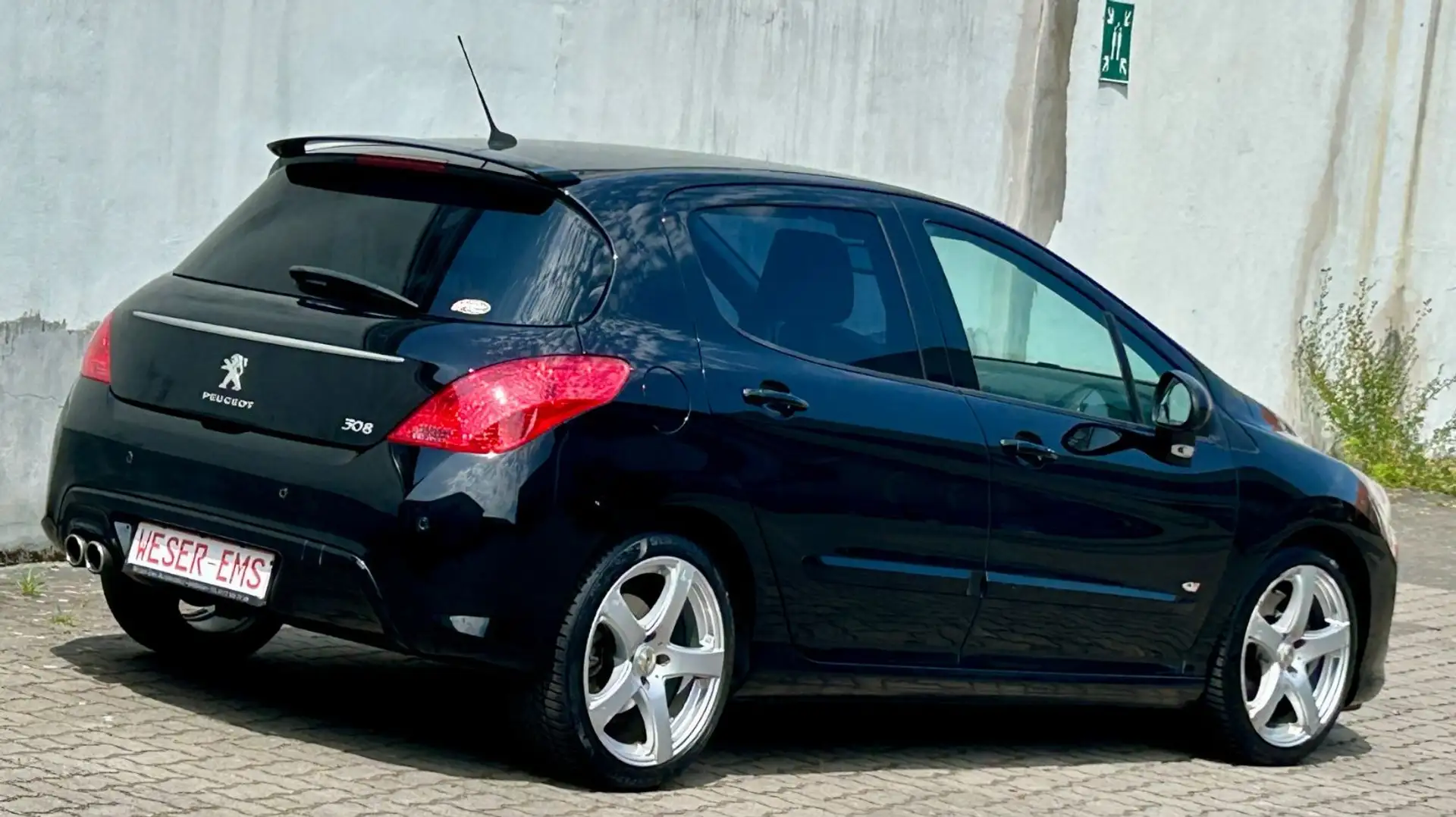 Peugeot 308 GTi 200 HP GPS Klima Leder R/CD eFH ZV Alu Schwarz - 2