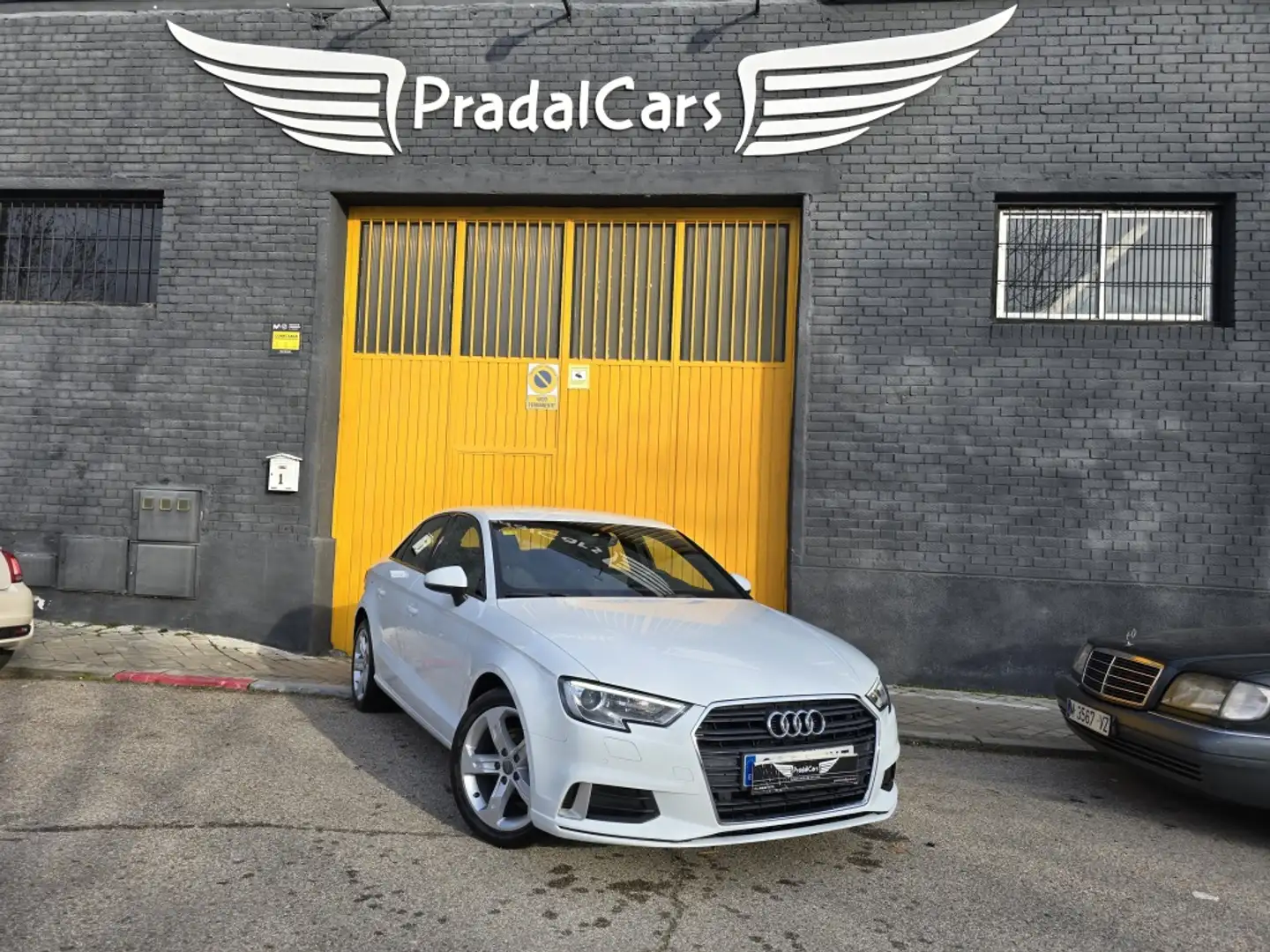 Audi A3 Sedán 1.6TDI Sport Edition 85kW Blanco - 1