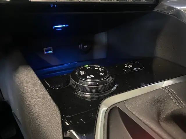 Peugeot 3008 view 11