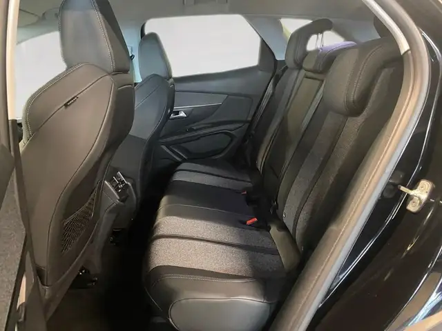 Peugeot 3008 view 8