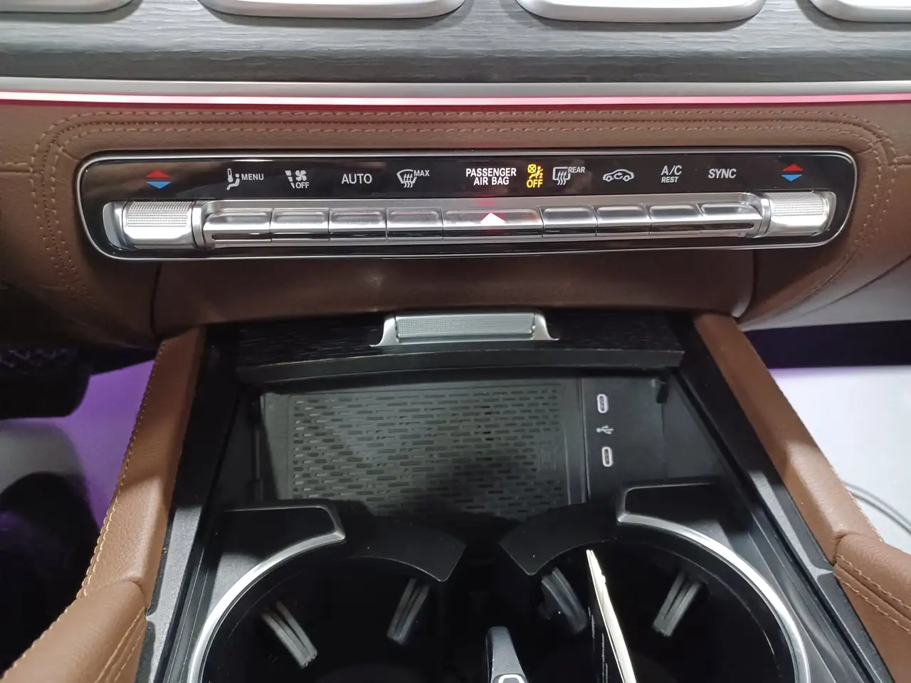 Mercedes-Benz GLE снимка Mercedes-Benz GLE