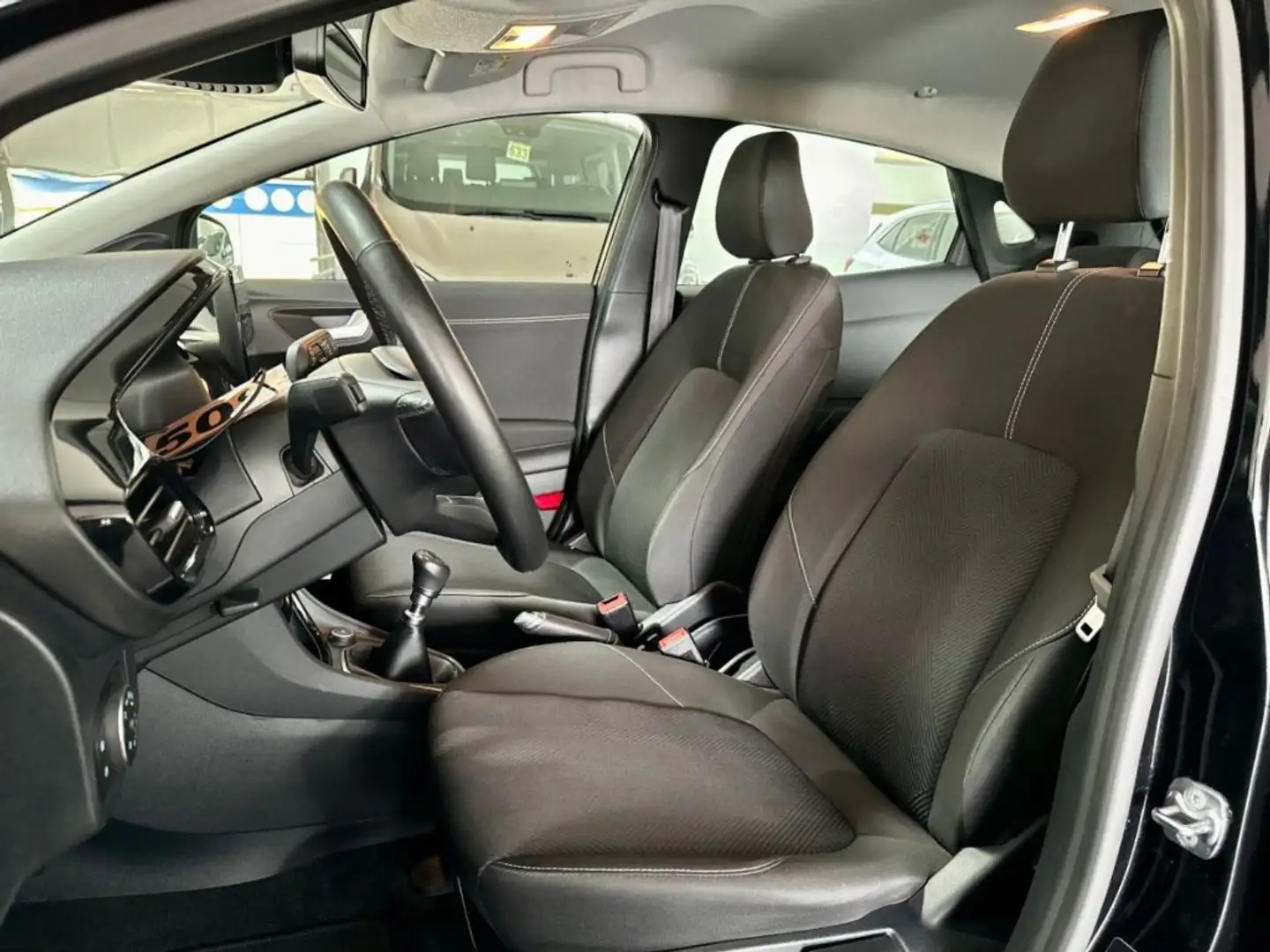 Ford Puma 1.0 EcoBoost 95 CV Cool & Connect Чорний - 2