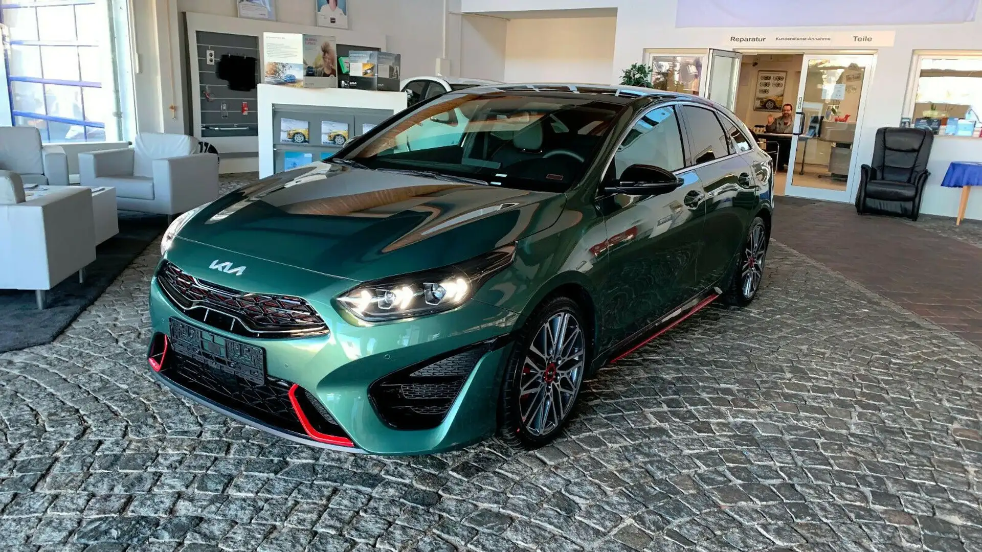 Kia ProCeed / pro_cee'd ProCeed 1.6 GT 18"/Digitaltacho/Online/Komf/Pano Grün - 1