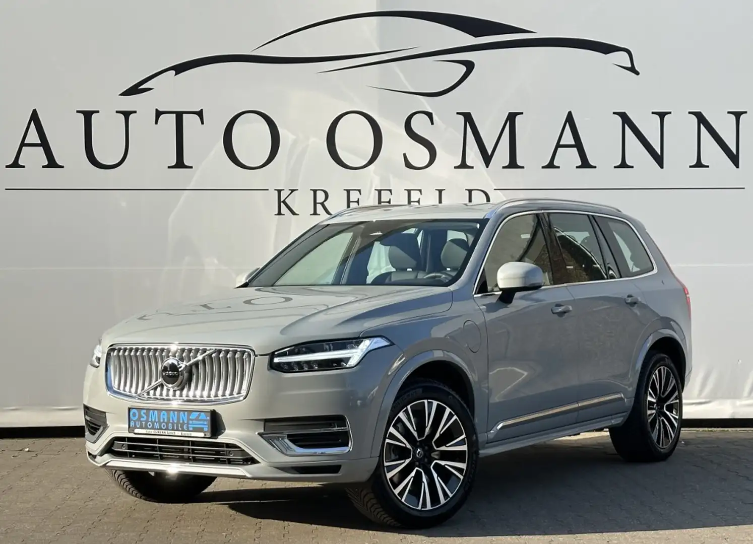 Volvo XC90 T8 AWD Plug-in Hybrid Core 7-Sitzer   ACC Grau - 1