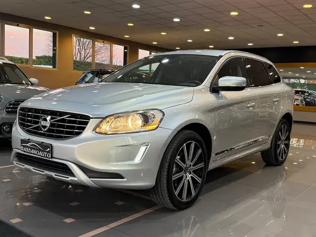Volvo XC60 2.0 d4 Momentum 181cv geartronic