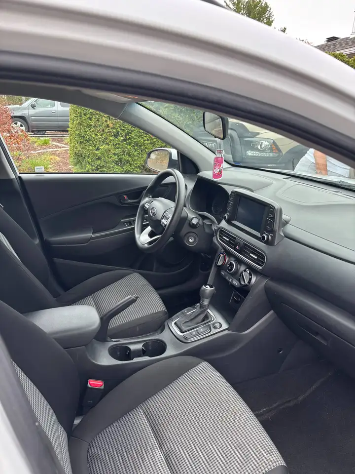 Hyundai KONA снимка Hyundai KONA