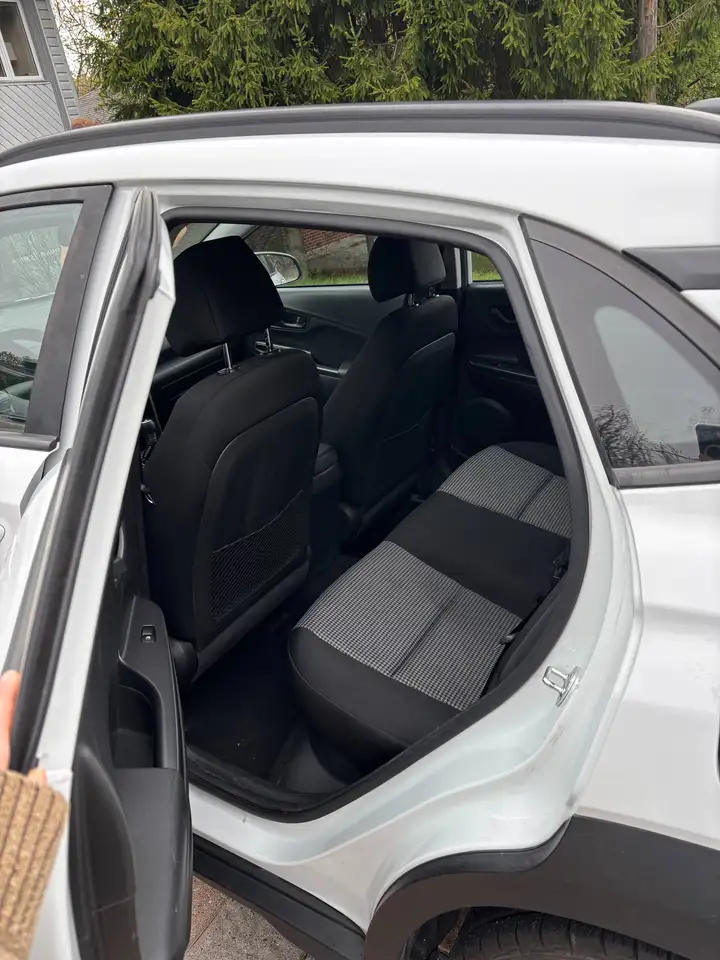 Hyundai KONA снимка Hyundai KONA