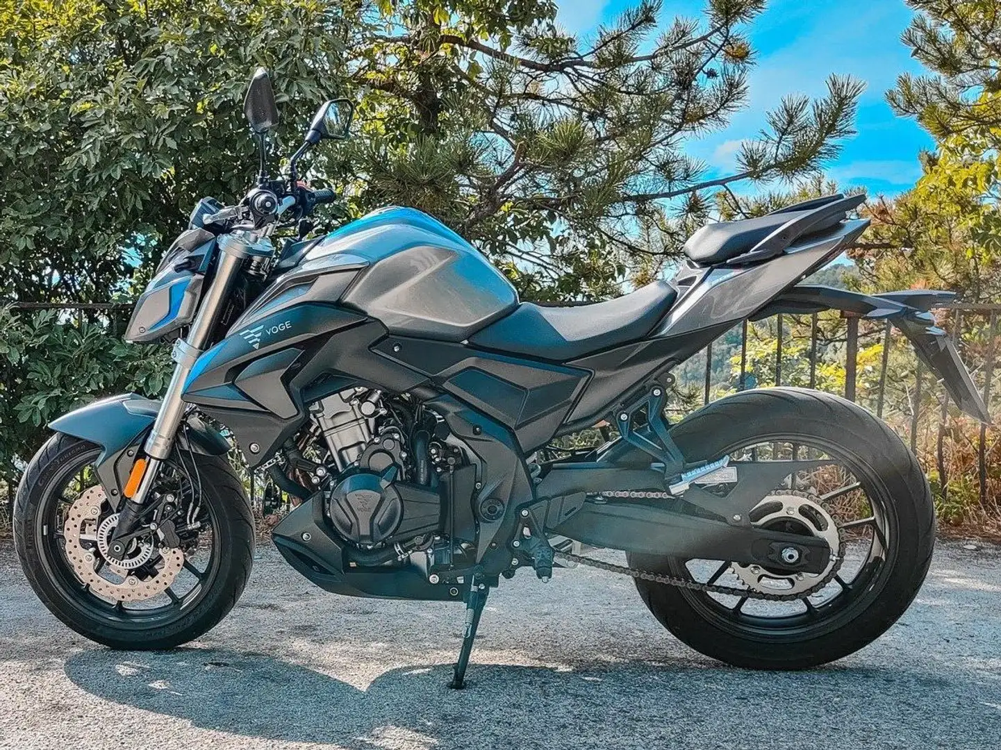 Voge 500R Gümüş rengi - 1