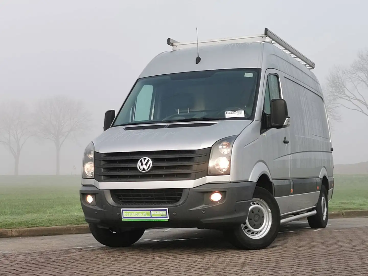 Volkswagen Crafter 35 2.0 TDI L2H2 airco, navi, pdc, cruise, trekhaak Gris - 2