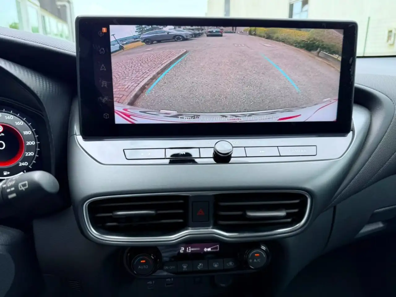 Nissan Juke 1.0 DIG-T 114 CV DCT N-Connecta LED TELEC. 17, миниатюра 15