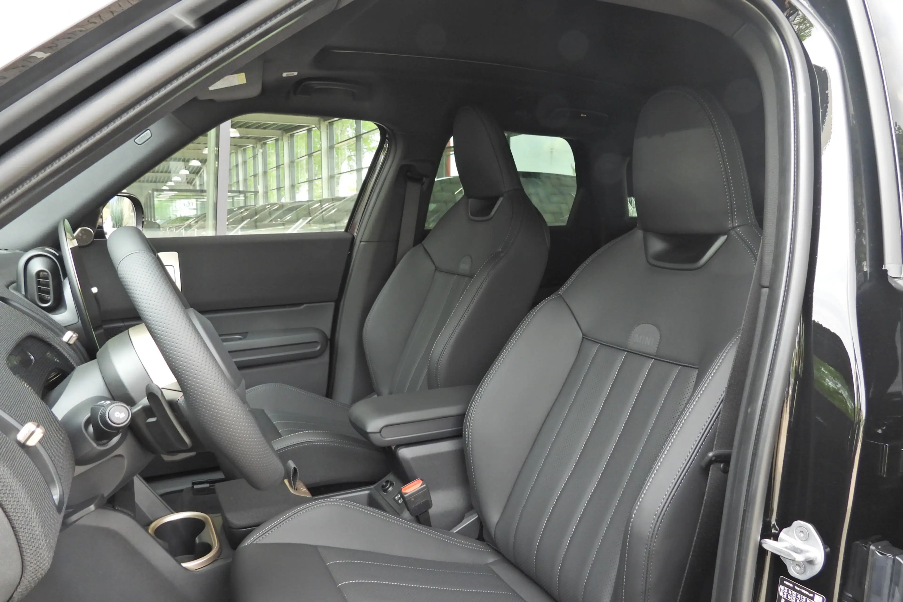 MINI Countryman C Automaat / John Cooper Works / Pakket M / 19" JCW — photo 14