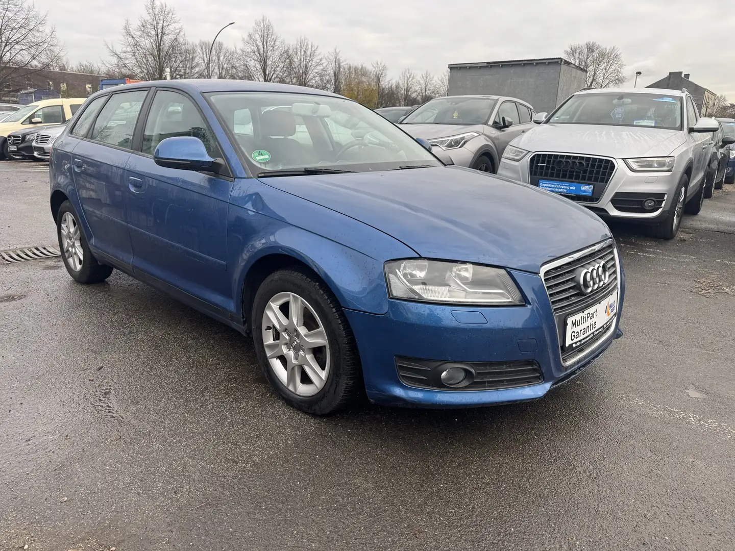 Audi A3 1.4 TFSI Sportback Attraction 12 Monaten Garantie Blau - 1