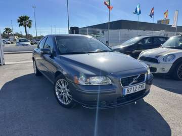 Berlina Automático de 4 Puertas