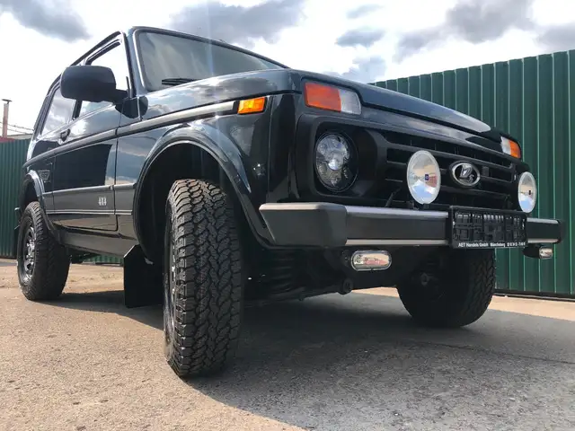 Lada Niva LEGEND "PREMIUM PLUS"! VIP-AUSSTATTUNG!