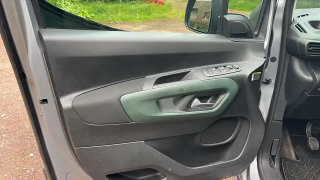 Citroen Berlingo view 7
