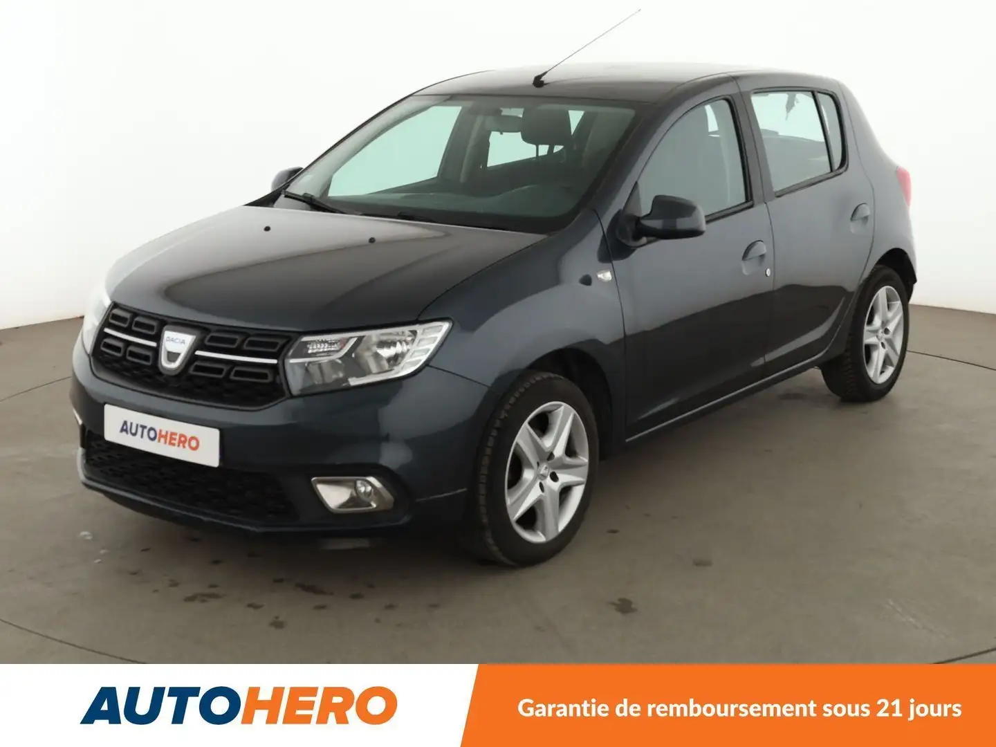 Dacia Sandero 1.0 SCe Laureate Gris - 1