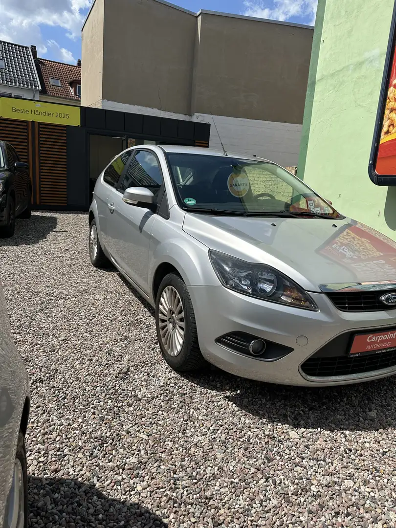 Ford Focus Titanium***MIT NEU TÜV**PDC*KLIMA**SITZHEIZUNG* - 1