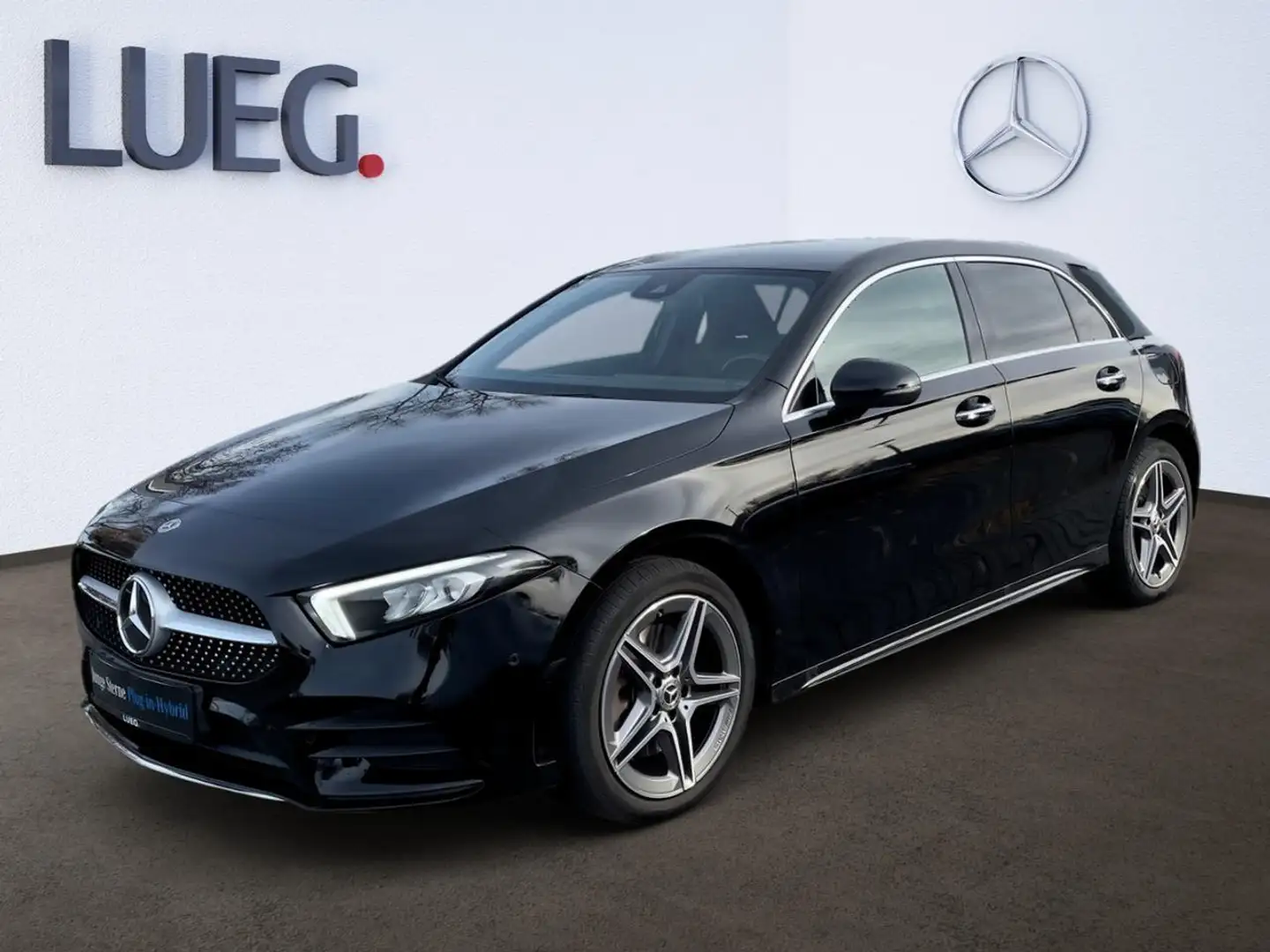 Mercedes-Benz A 250 e AMG+LED+KAMERA+INFOTAINMENT+AHK+KEYLESS Schwarz - 2