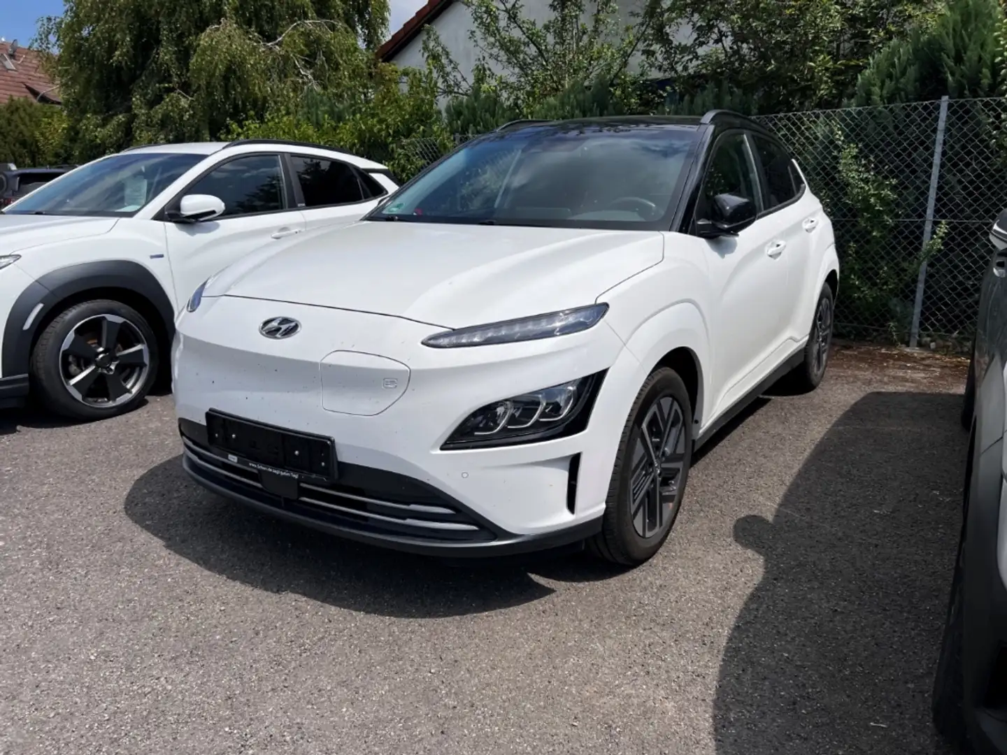 Hyundai KONA Trend Elektro 2WD Navigation Sitzheizung LED Rückf Bianco - 1