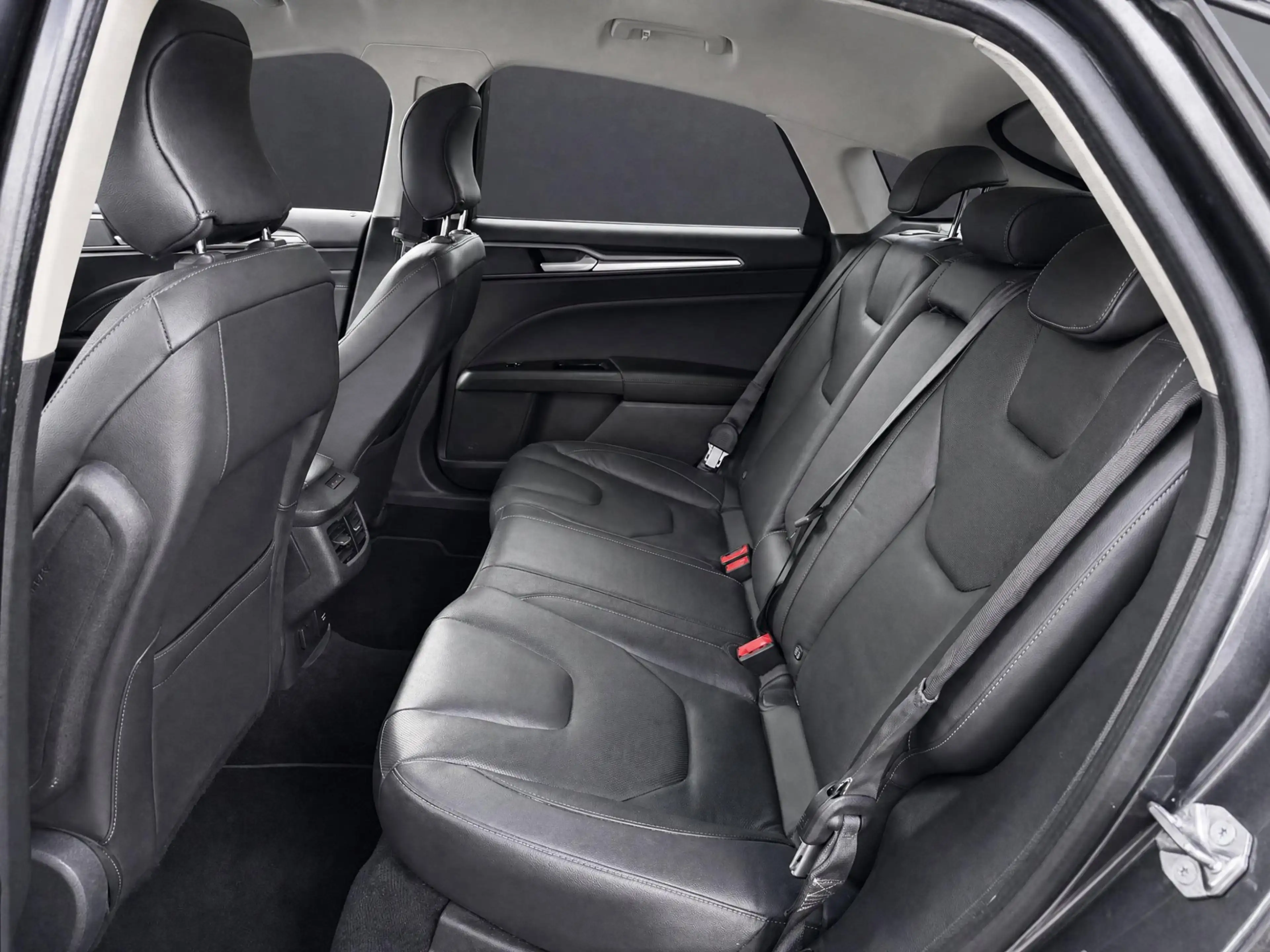 Ford Mondeo 2.0 Titanium S met 241 PK !!! Leder !!! Navigatie — photo 10