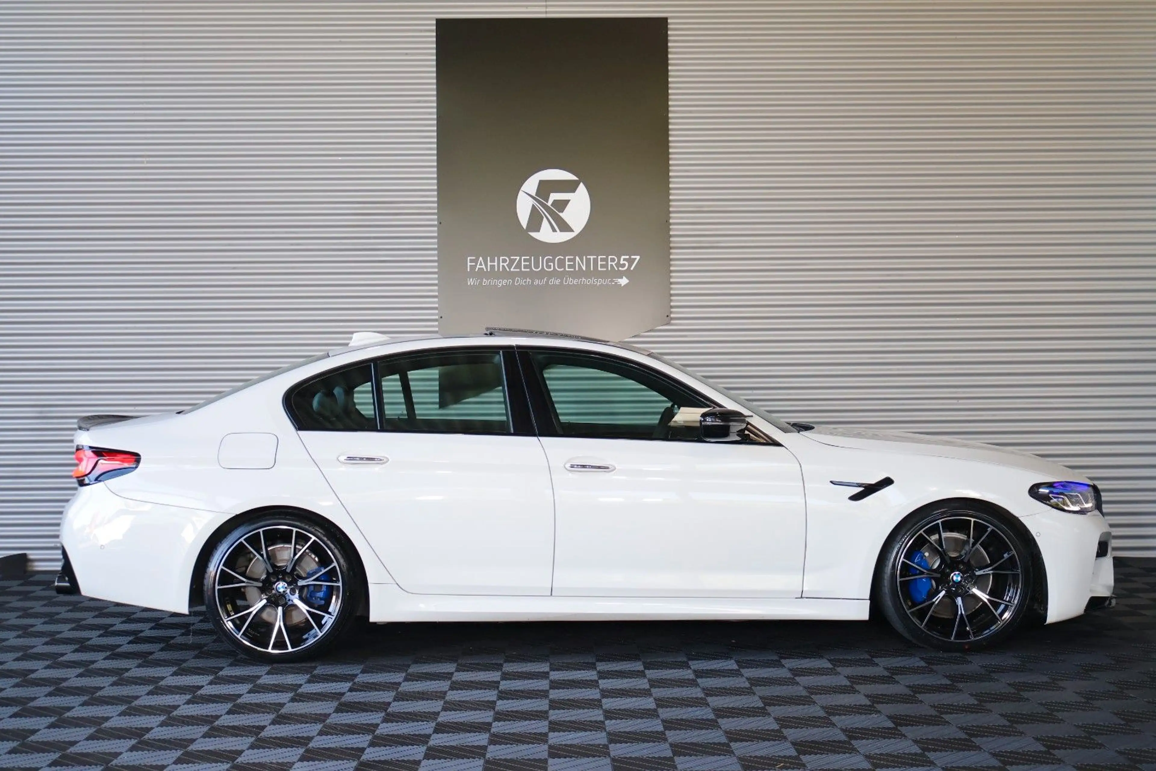 BMW 540 i M-PERFORMANCE/H&K/LASER/CARPLAY/20" — photo 5