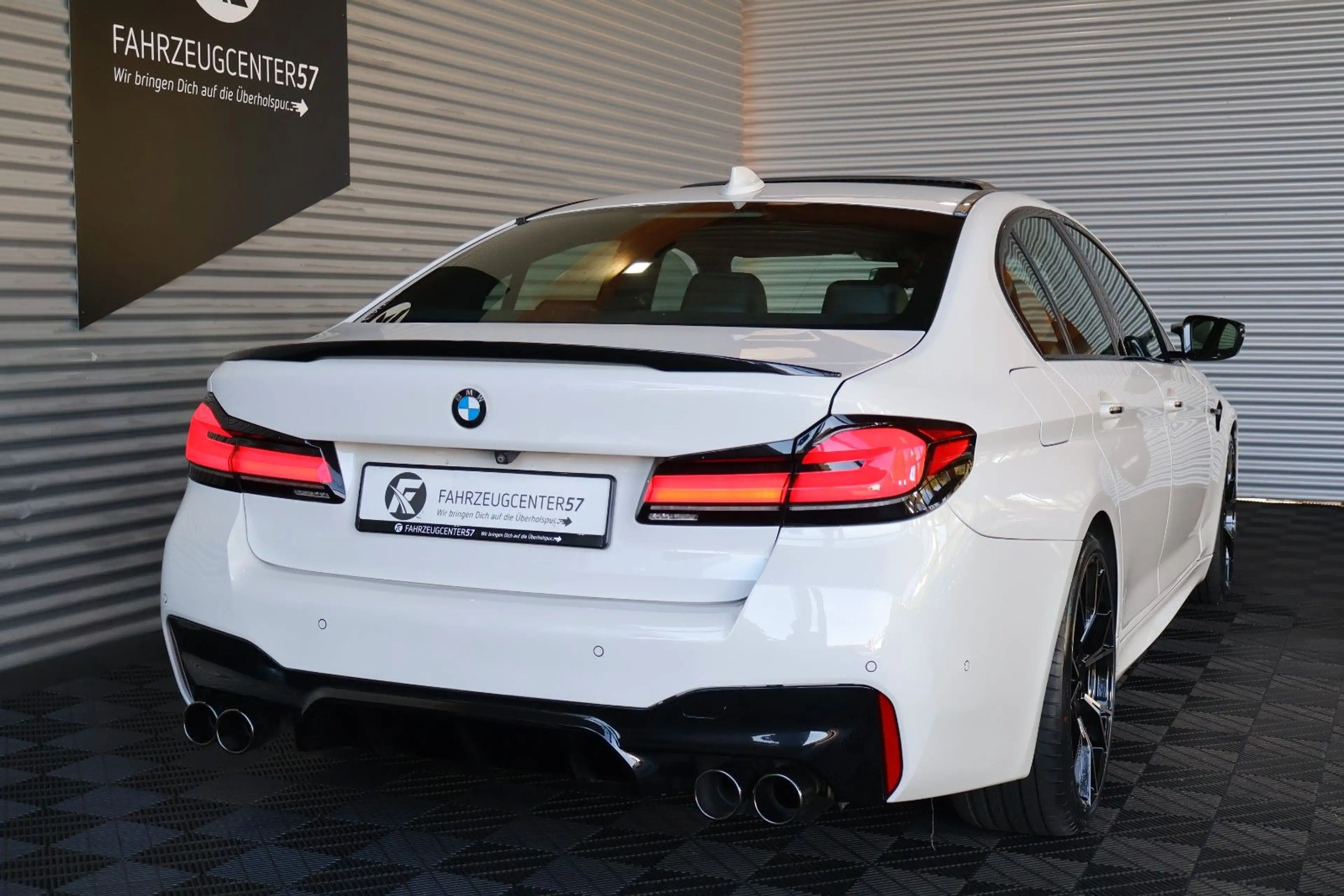 BMW 540 i M-PERFORMANCE/H&K/LASER/CARPLAY/20" — photo 8