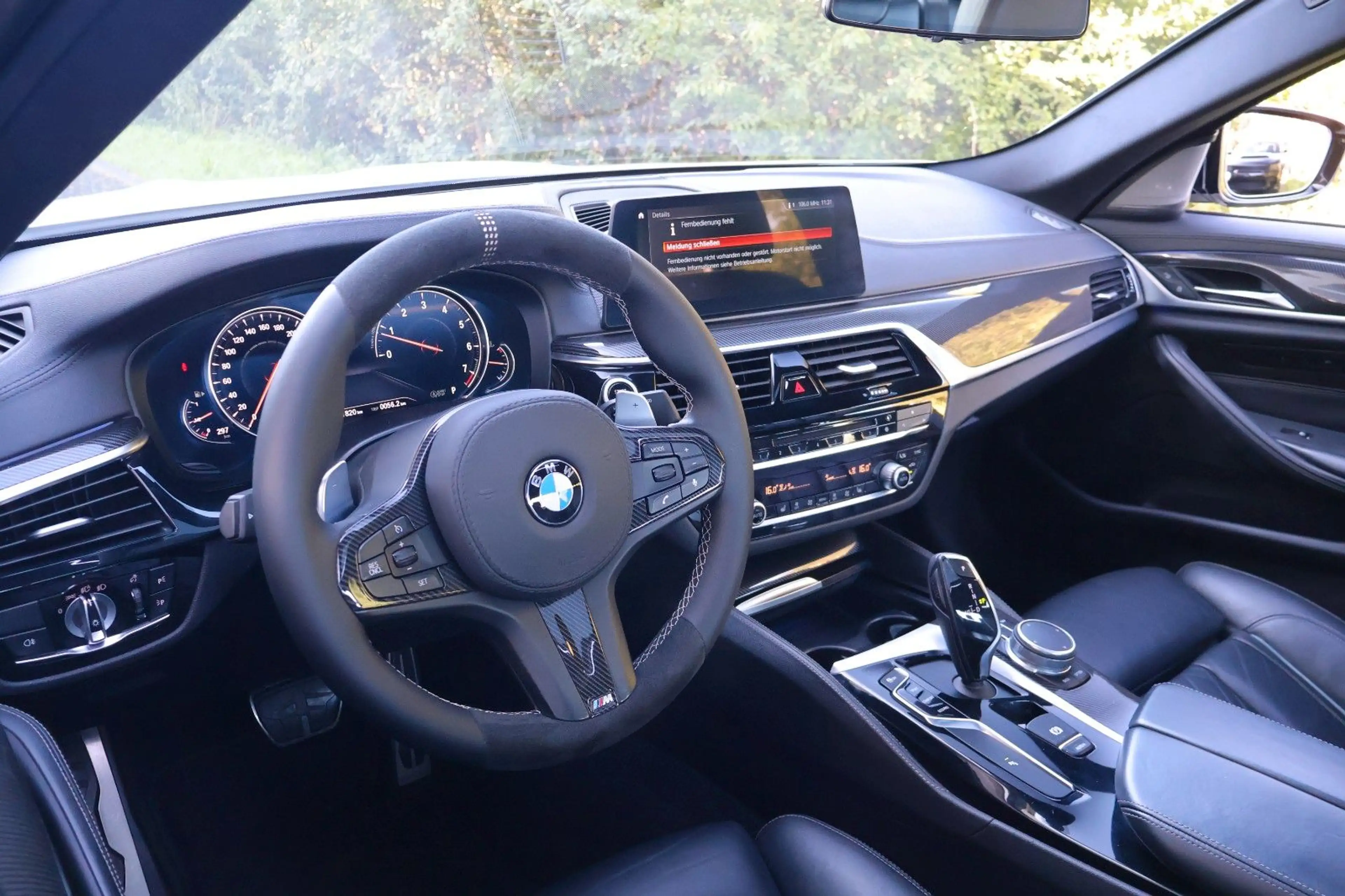 BMW 540 i M-PERFORMANCE/H&K/LASER/CARPLAY/20" — photo 13