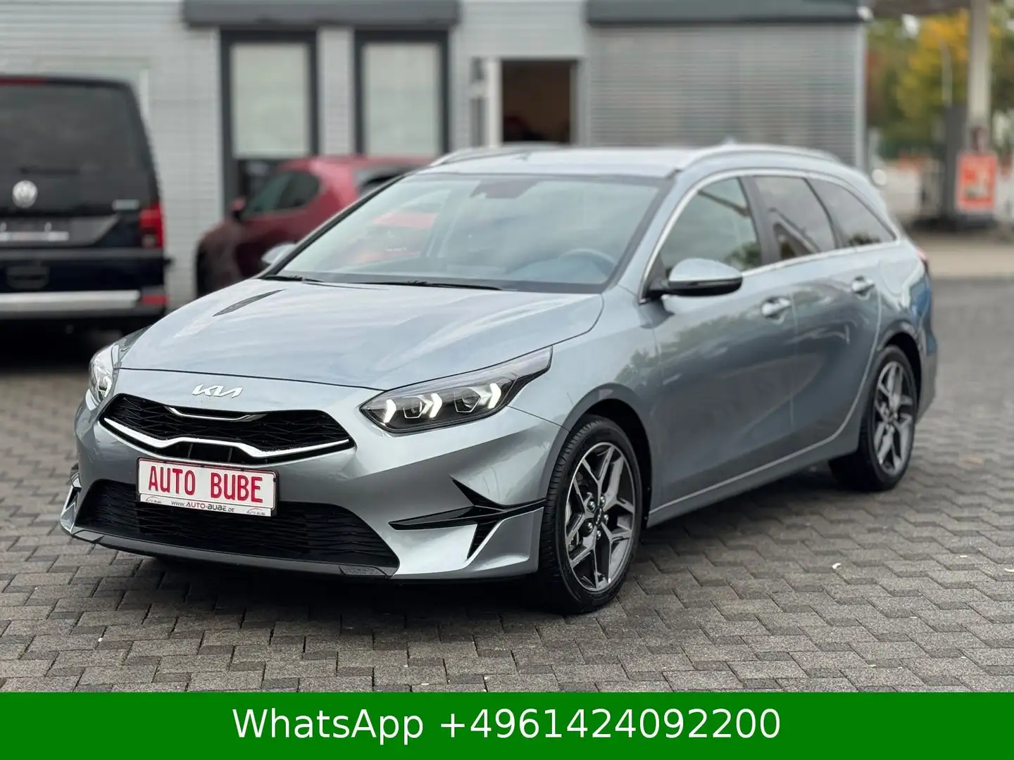 Kia Ceed SW / cee'd SW 1.5 T AUTOMATIK Silber - 2