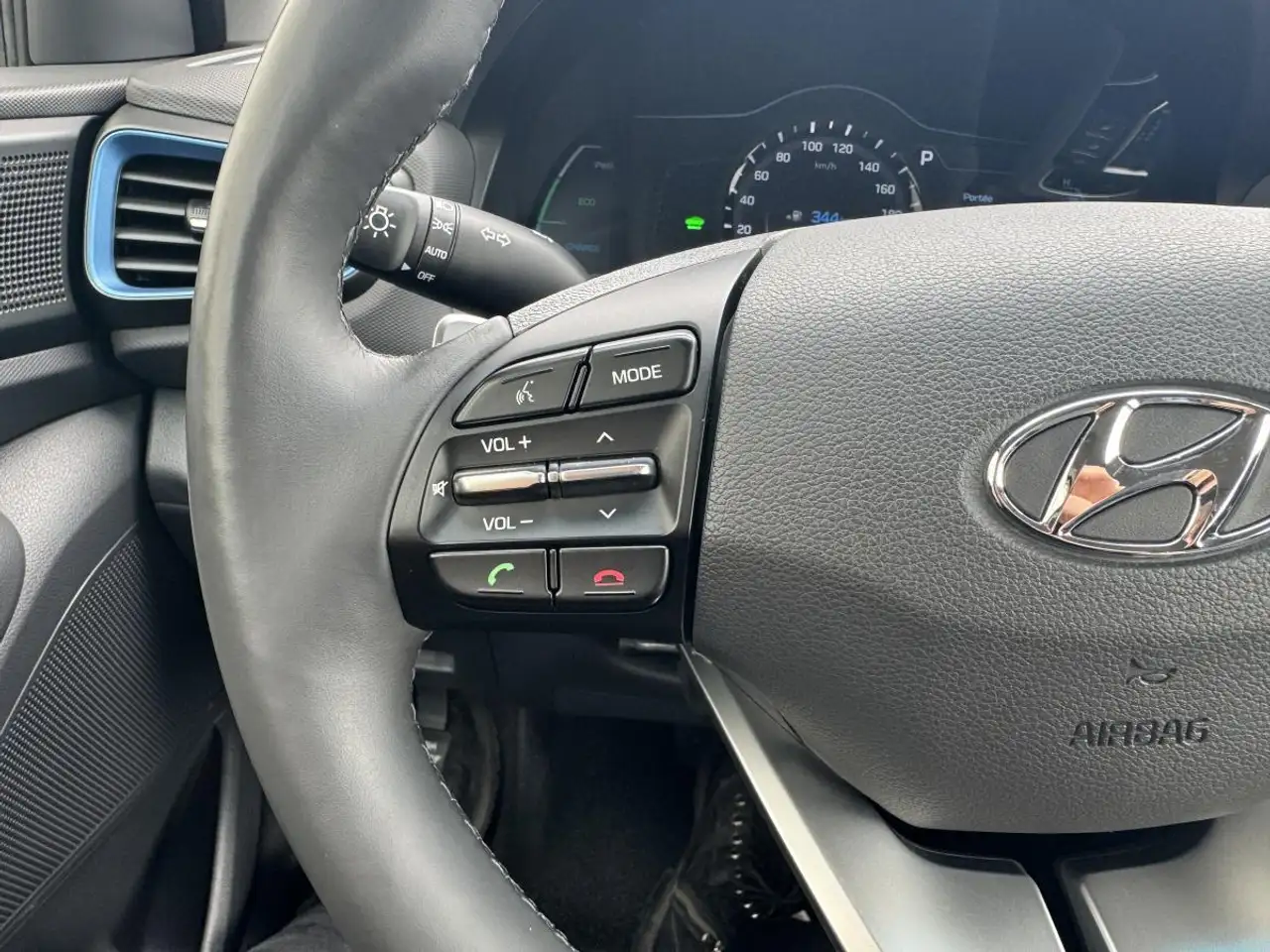 Hyundai IONIQ снимка Hyundai IONIQ