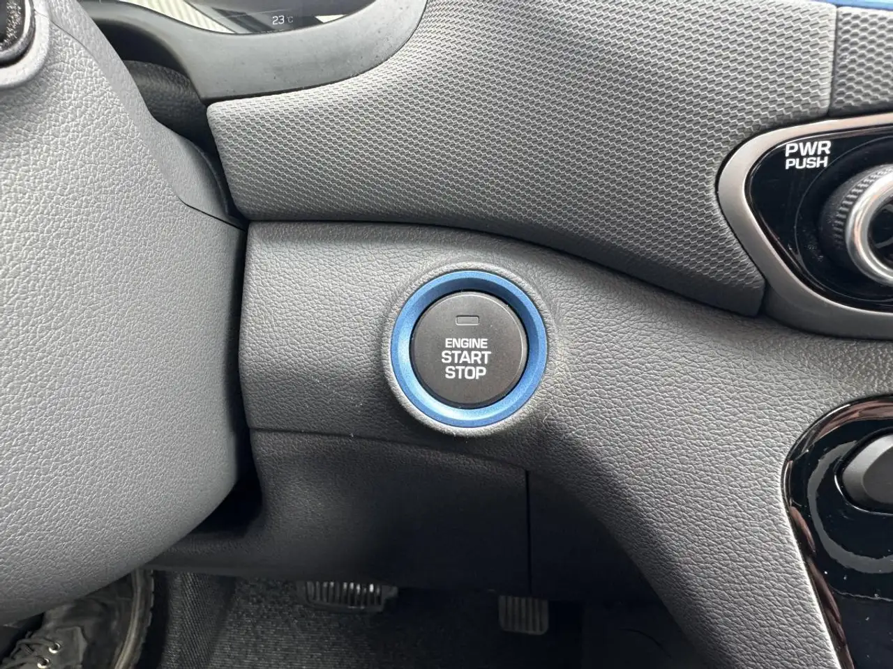 Hyundai IONIQ снимка Hyundai IONIQ
